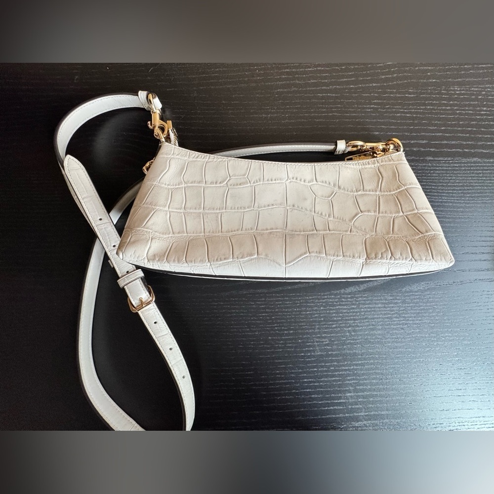 Coach
CHARLOTTE CROC EMBOSSED SHOULDER BAC - Picture 7 of 16